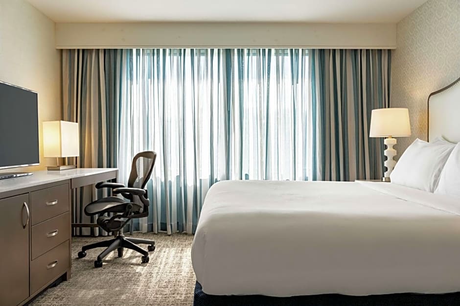 Embassy Suites by Hilton Philadelphia Valley Forge