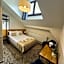 IRIS Aparthotel