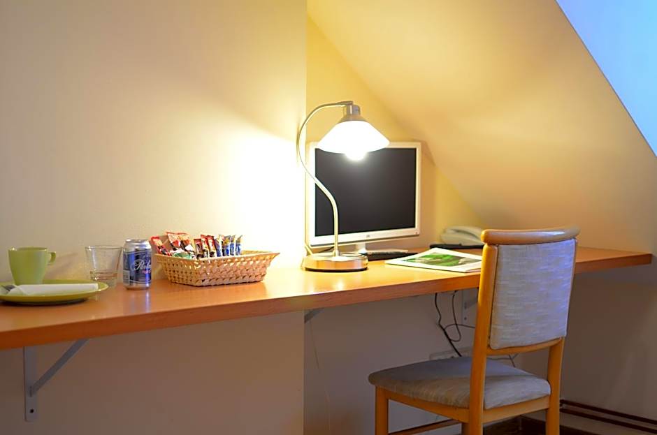 WenderEDU Business Center