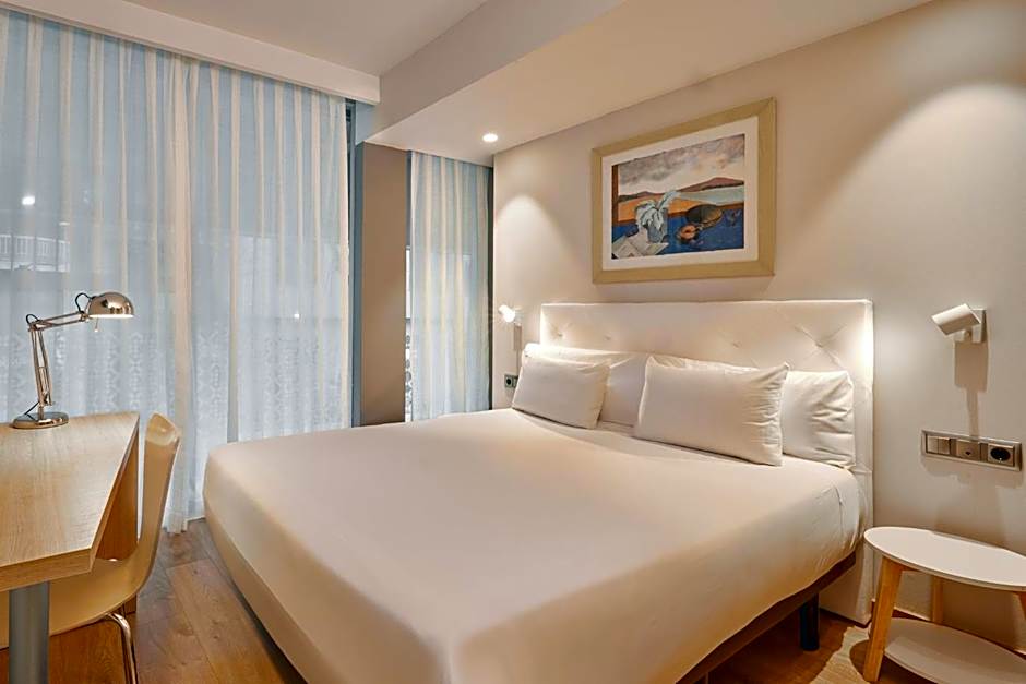 Barcelona Century Hotel