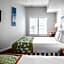 Island Inn & Suites, Ascend Hotel Collection