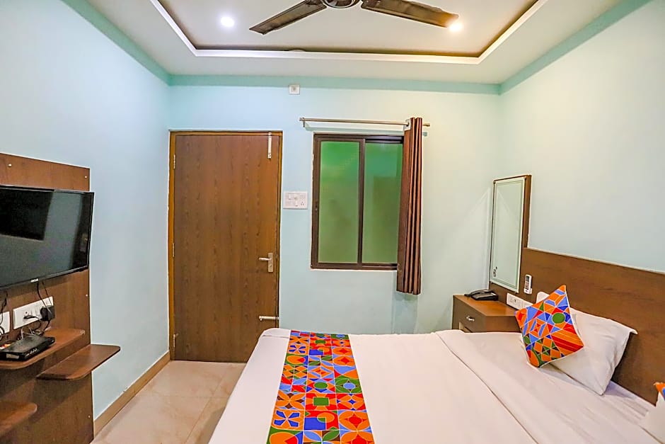 FabExpress Banarasi Kothi