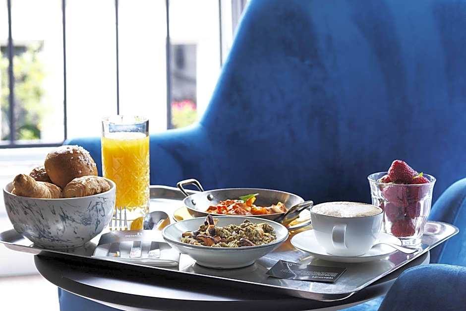 Renaissance by Marriott Paris Vendome Hotel