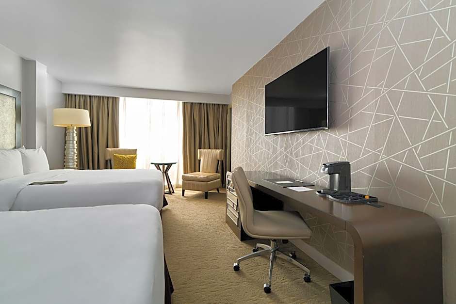 Renaissance Panama City Hotel