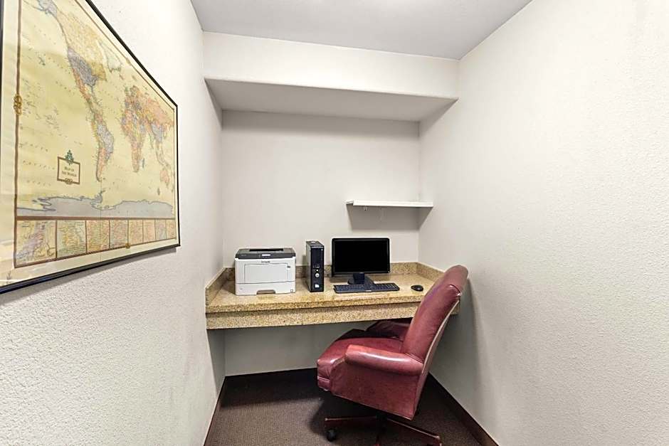 Sleep Inn & Suites Bush Intercontinental - IAH East