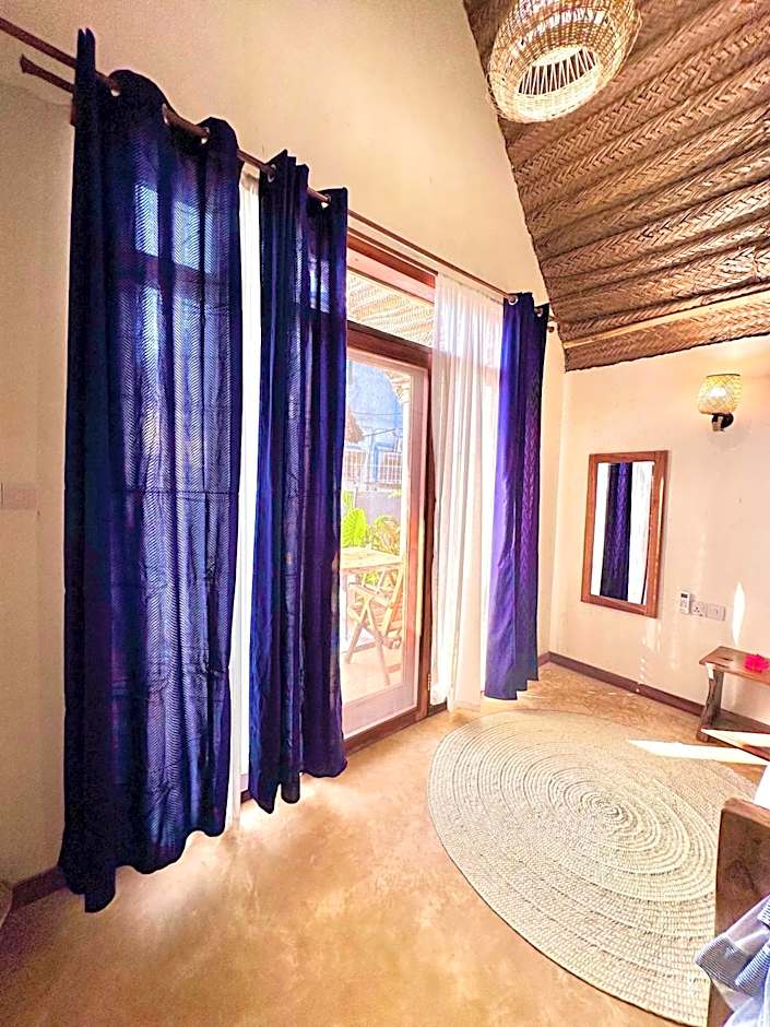 Chikachika Beach B&B