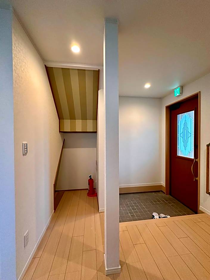 The Lobs 2, Rusutsu, Yotei view, 8 mins to Rusutsu