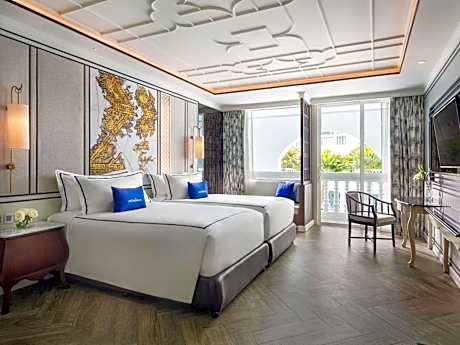 Deluxe Twin Room with Pool View