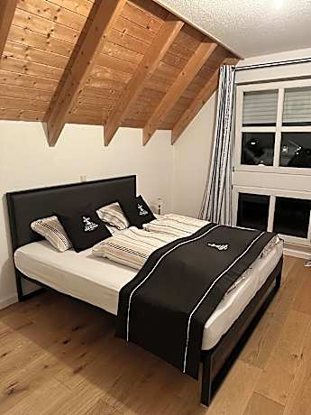Doppelzimmer-Groß-Eigenes Badezimmer