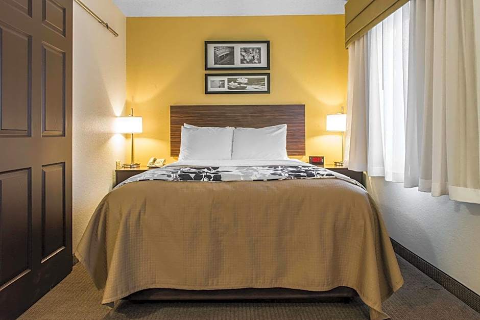 Sleep Inn & Suites Pittsburgh Airport