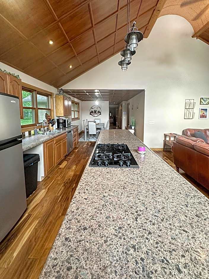 Long Lake 2br Retreat Relax And Reconnect