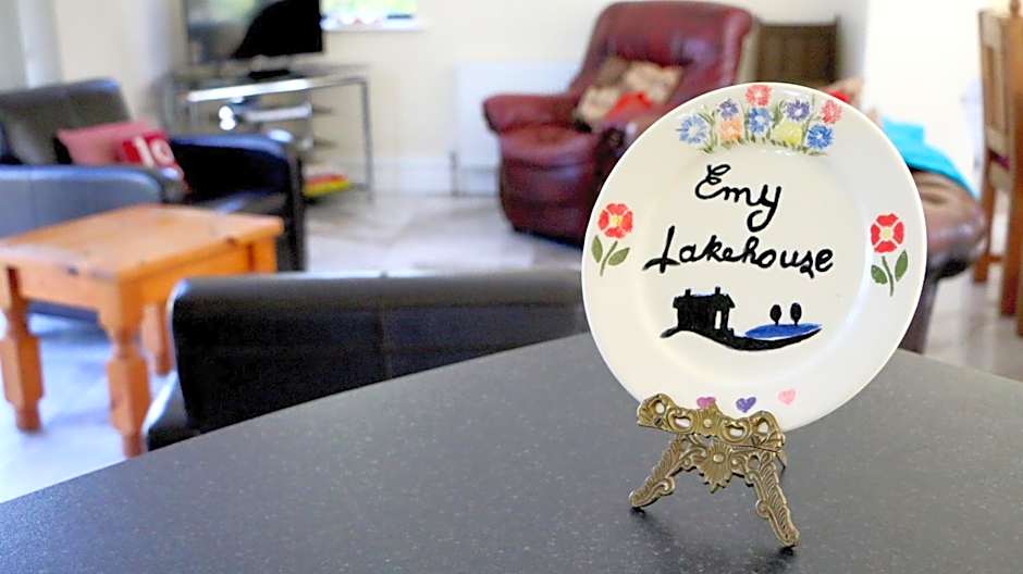 Emy Lakehouse - near Castle Leslie, Glaslough