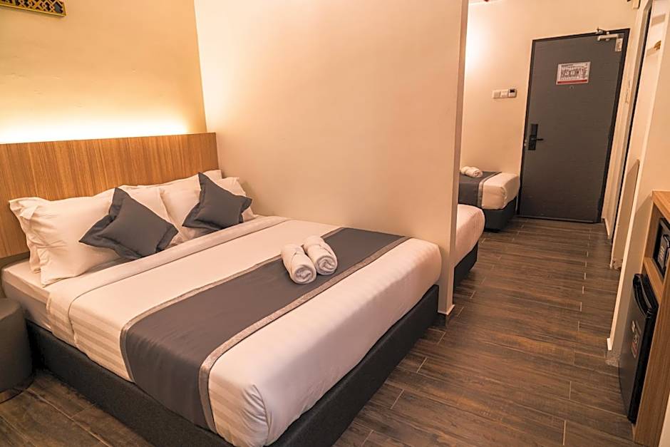 DJ Citi Plaza Hotel & Suites