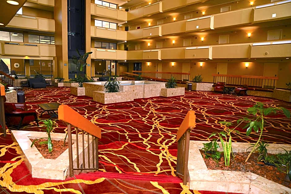 MCM Elegante Hotel & Suites Lubbock