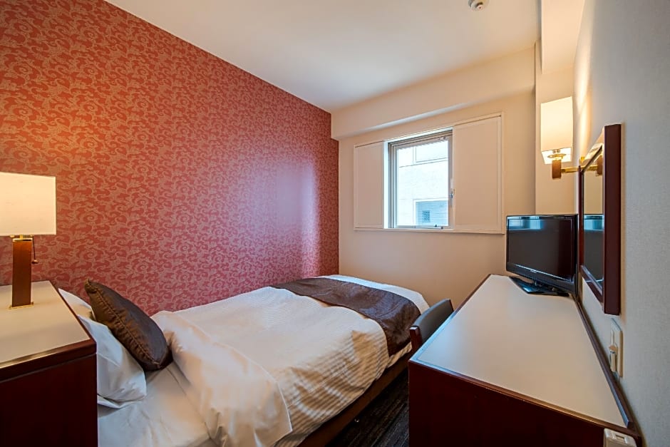 Photo 1 of 10 of 1 Double Bed, High Floor