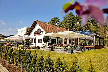 Lokal Genial Pension & Restaurant