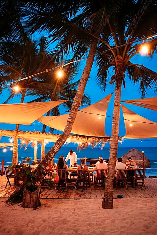 Petit Lafitte Beach Front Hotel & Bungalows