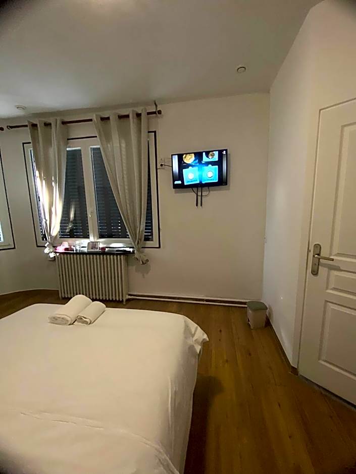 Hôtel & Restaurant ISVARA