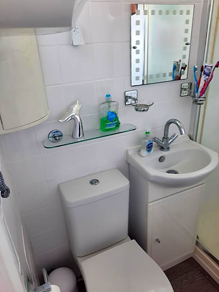 Family Tides-Chapel Saint Leonards