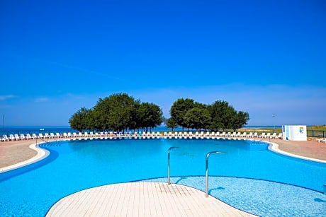 Apartments Polynesia Plava Laguna