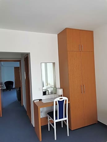 Budget Triple Room
