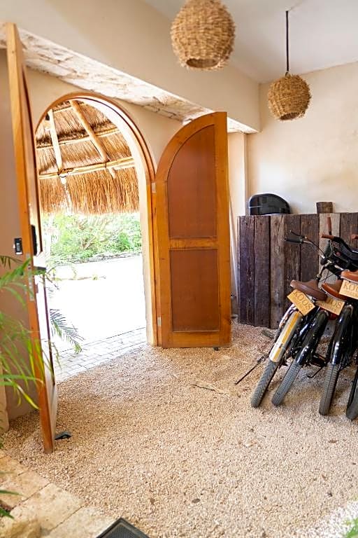 Koos Tulum Hotel