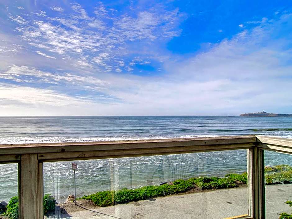 Cypress Inn on Miramar Beach