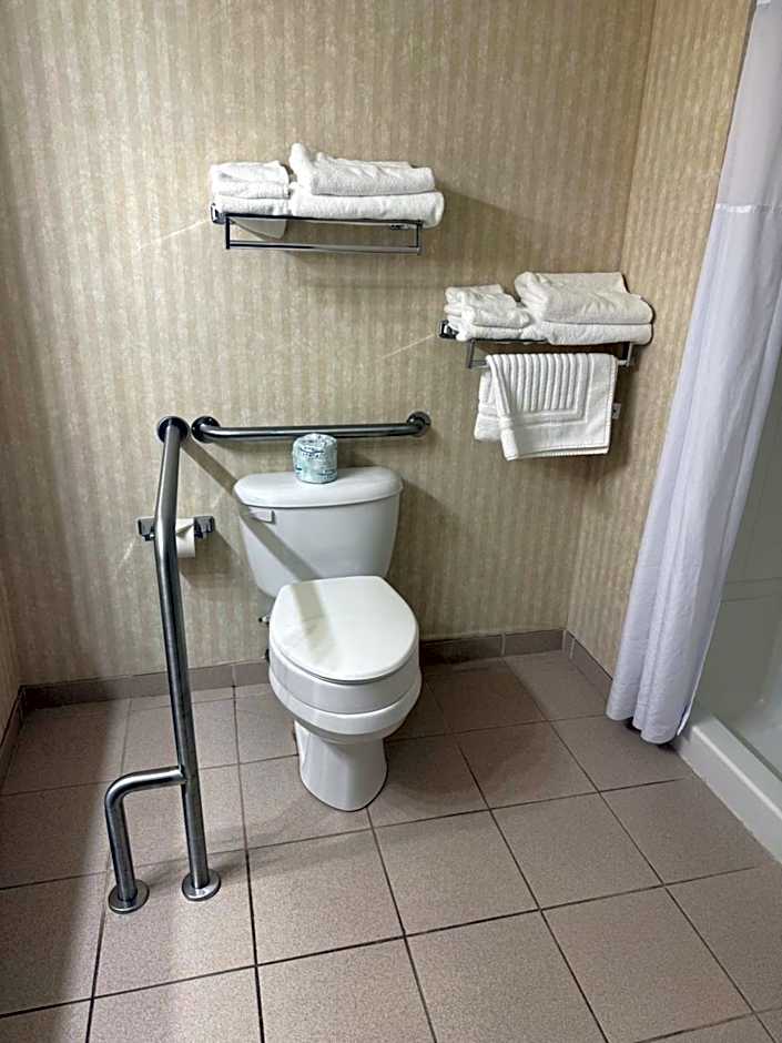 Quality Inn & Suites Manistique