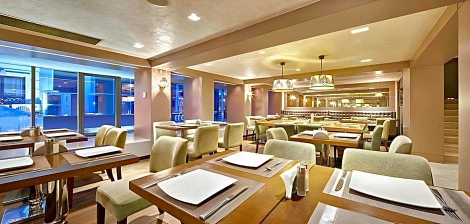 The New Hotel Zeybek