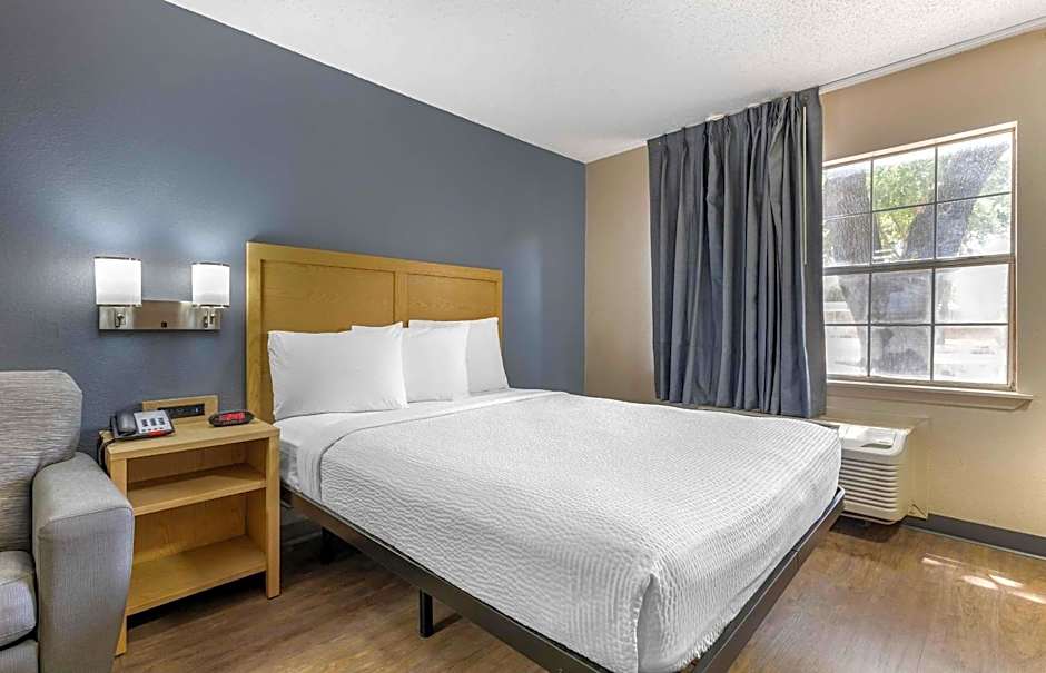 Extended Stay America Suites - Arlington