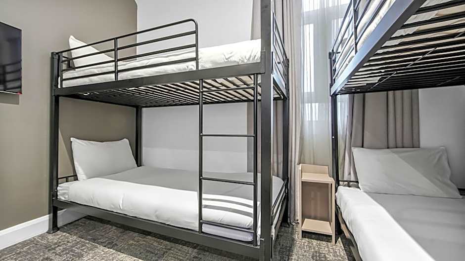 Heeton Concept Hotel - Kensington London