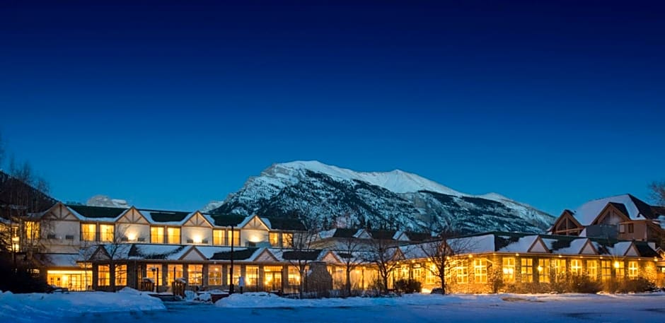 Coast Canmore Hotel & Conference Centre