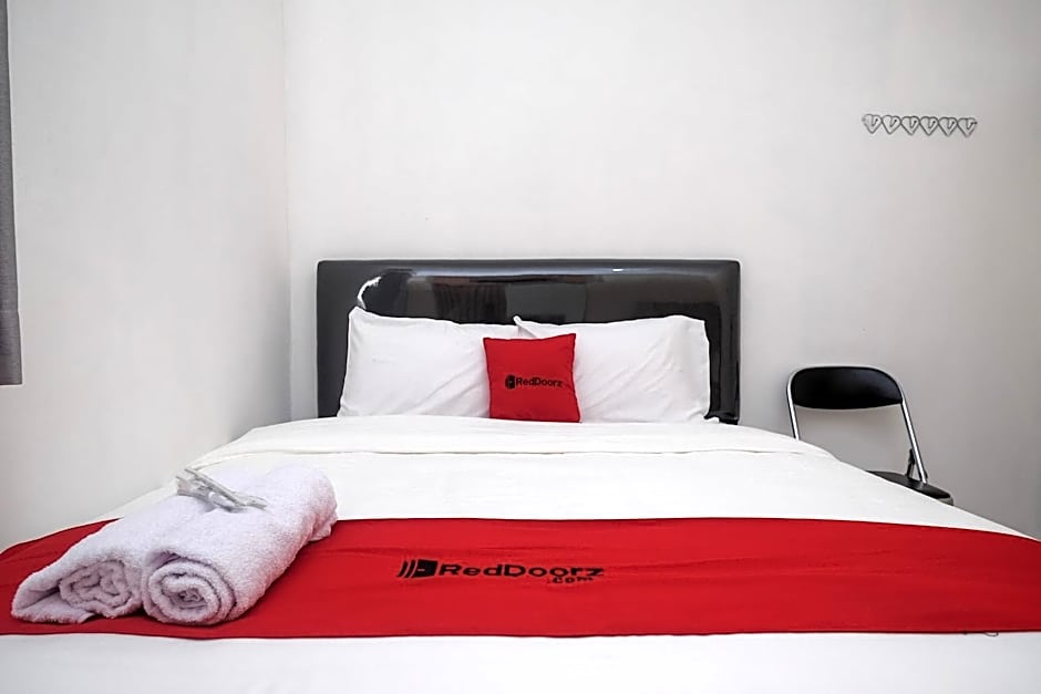 RedDoorz Syariah near Kampus UNSOED Purwokerto