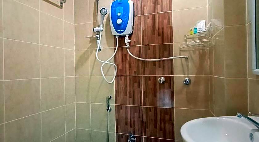 Super OYO 89771 Dane & Shue