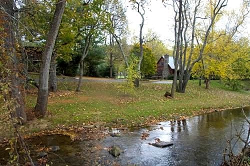 Mountain Springs Cabins