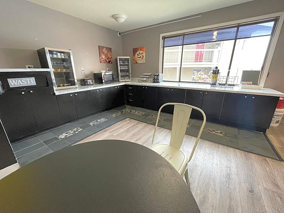 Sunnyside Inn and Suites