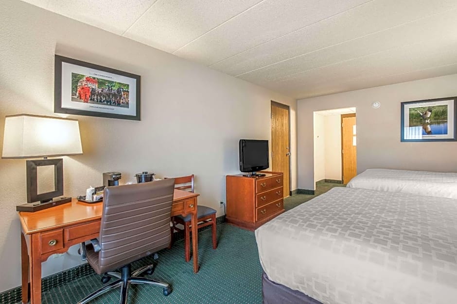 Clarion Hotel and Convention Center Baraboo