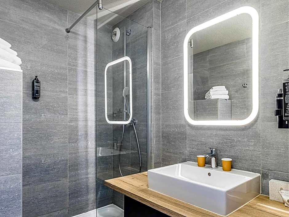 ibis Styles Crolles Grenoble A41