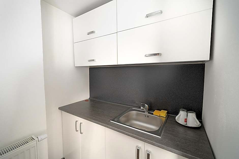 Leone Penzion&Restaurant