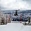 Stroll to Slopes, Village Area, Ski in-out MtLodge 294