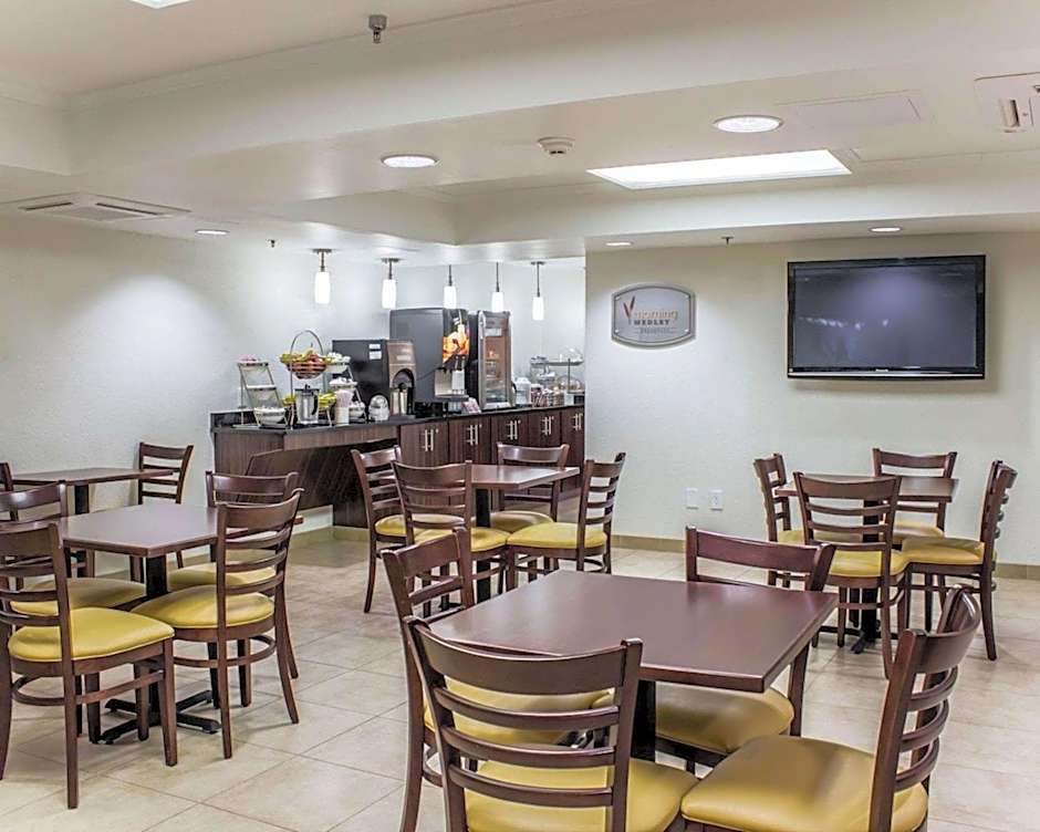 Sleep Inn & Suites Spring Lake - Fayetteville near Fort Bragg