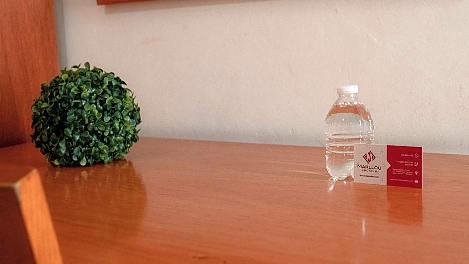 Hotel Marllou