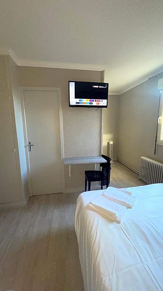 GOOD NIGHT HÔTEL By L'excess