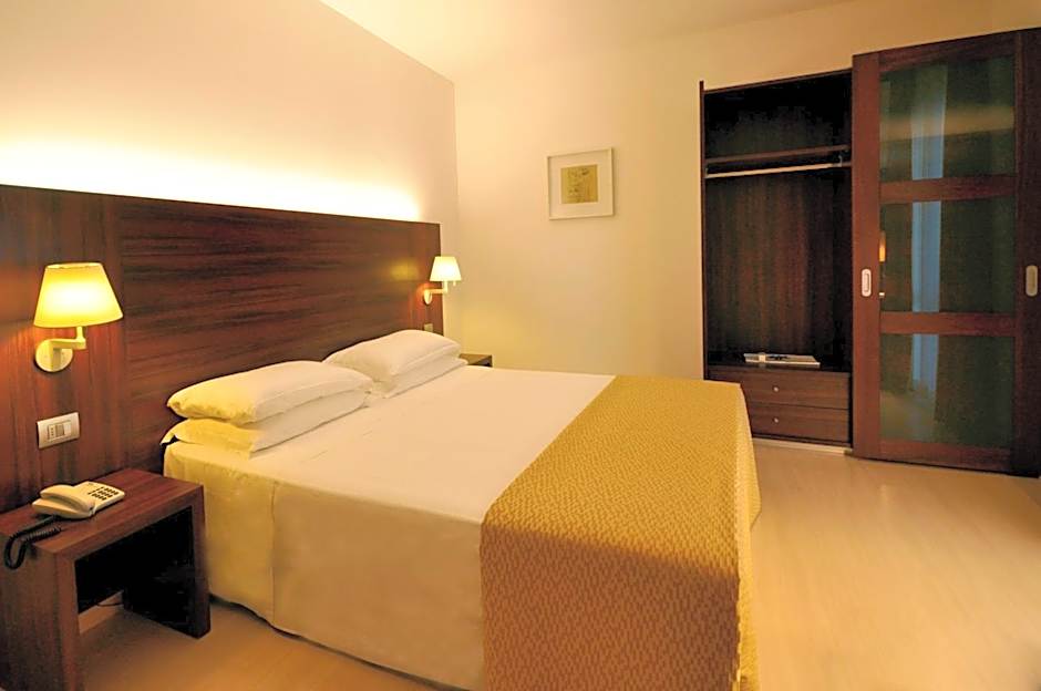 Delfina Palace Hotel