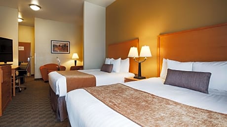 Suite-2 Queen Beds - Mobility Accessible, Communication Assistance, Roll In Shower, Non-Smoking, Full Breakfast
