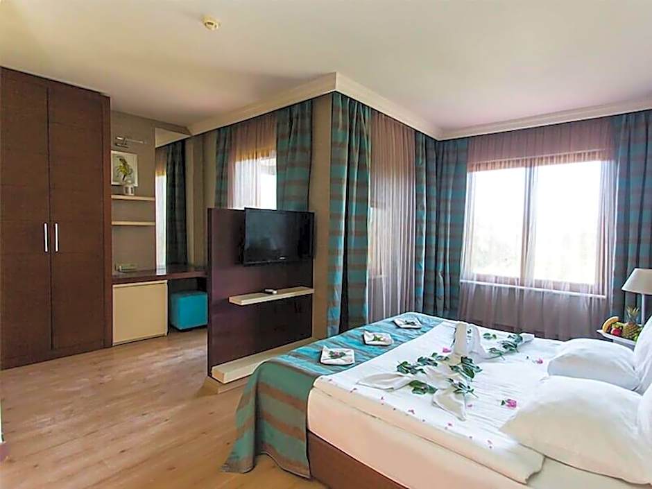 Park Polonezkoy Hotel