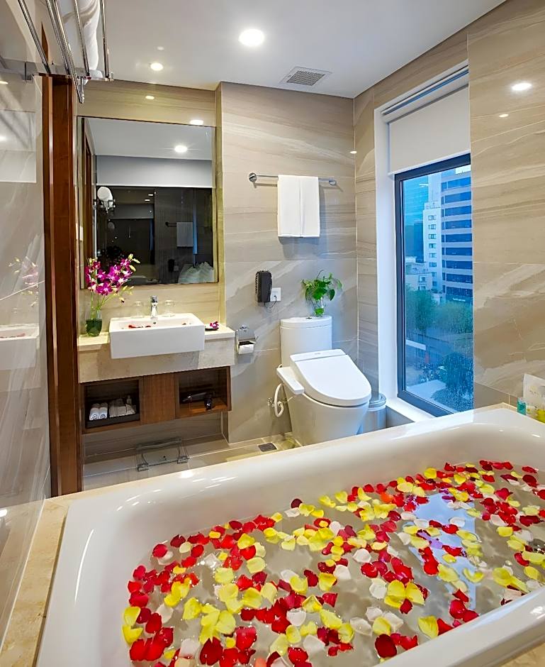 Orchids Saigon Hotel