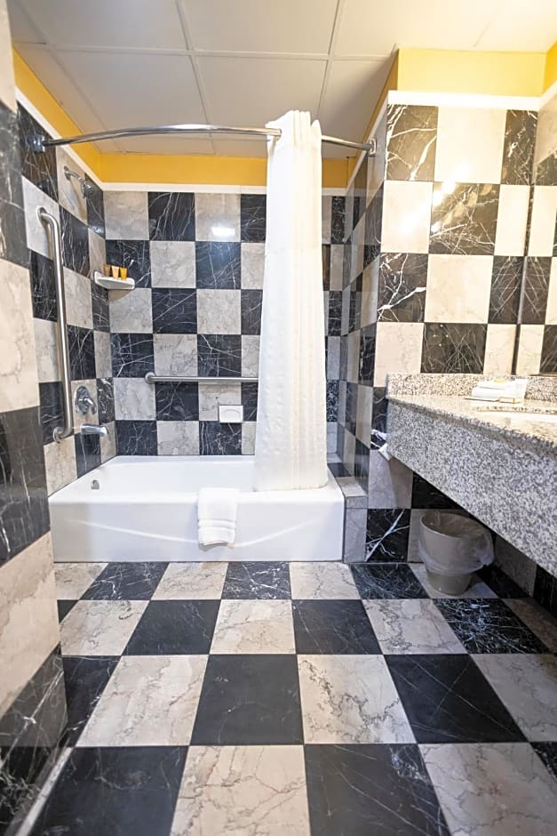Ocean Inn & Suites