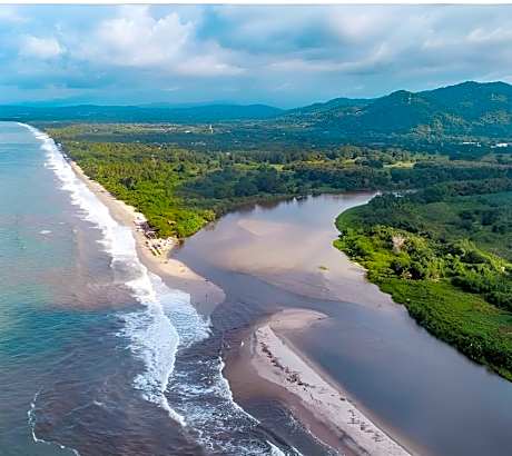 La esquina lejana ecolodge 