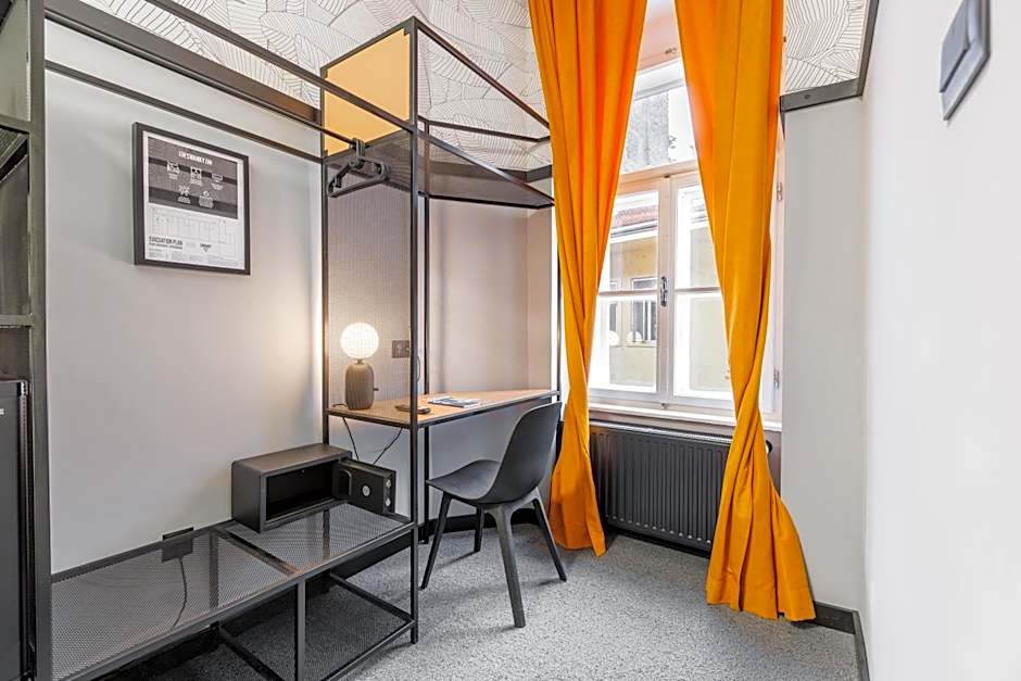 Stay Swanky Bed & Breakfast